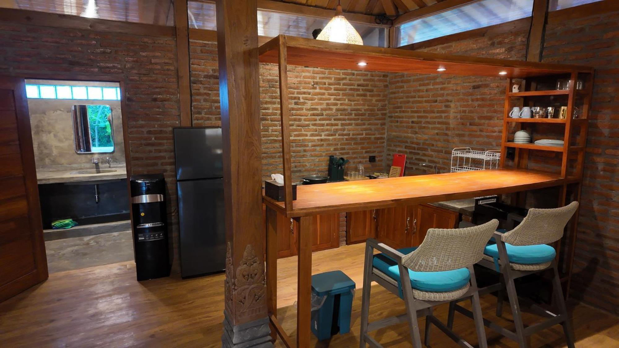 Вилла Private Joglo In Heart Of Sanur Экстерьер фото