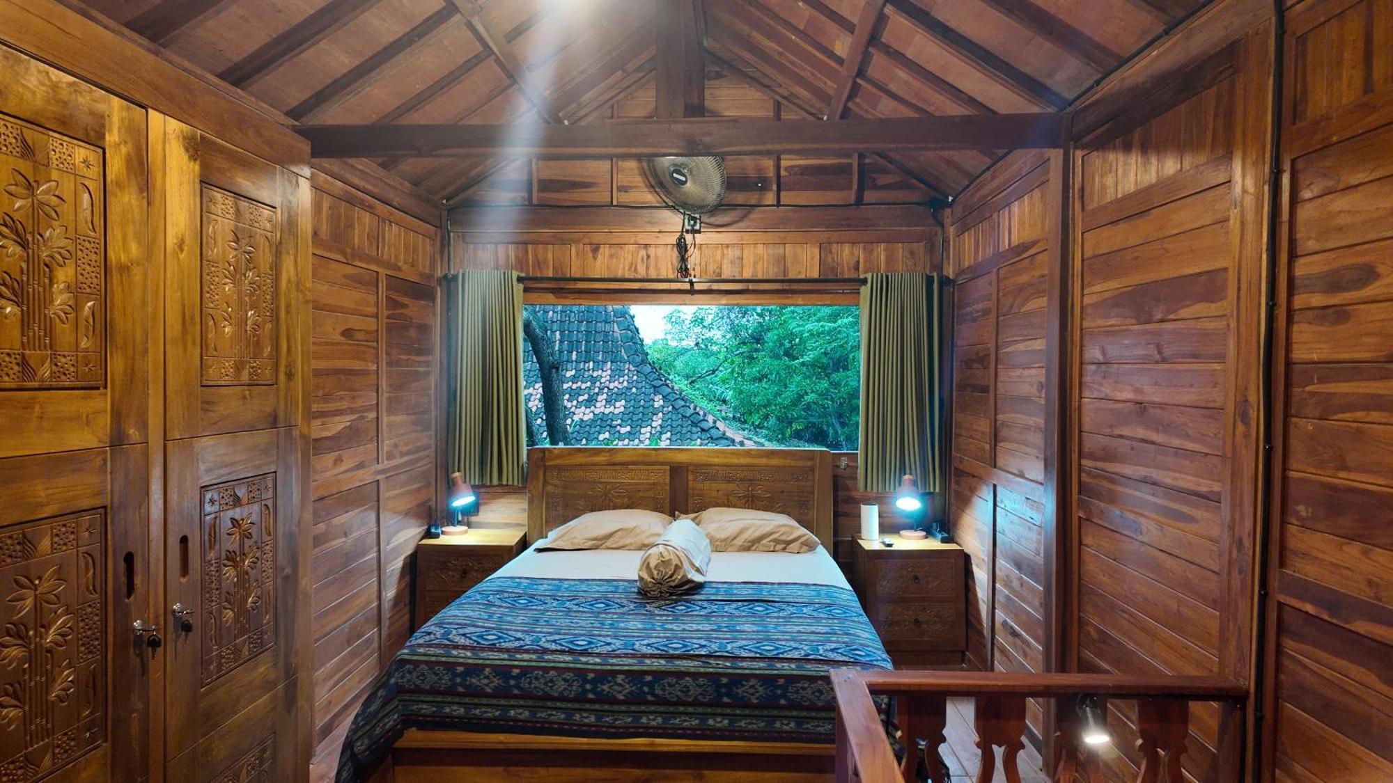 Вилла Private Joglo In Heart Of Sanur Экстерьер фото
