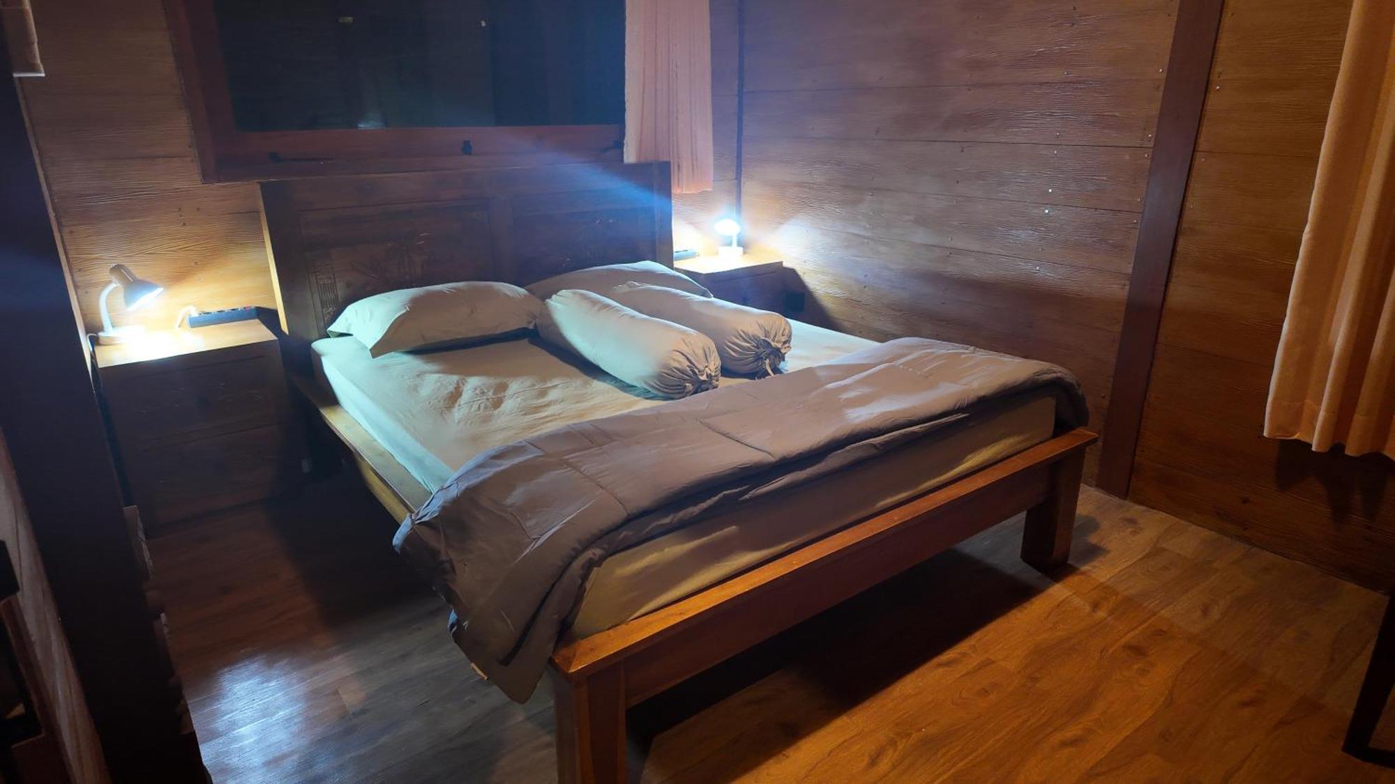 Вилла Private Joglo In Heart Of Sanur Номер фото